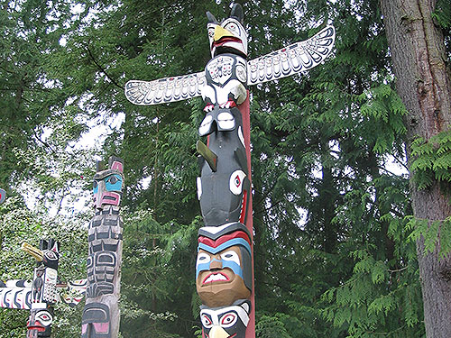 Totem poles at Capilano Suspension Bridge