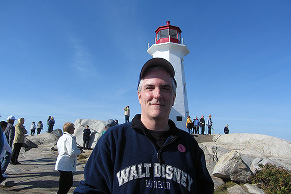 Pat in front of lighthouse
