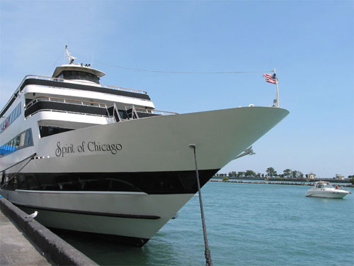 Spirit of Chicago boat docked at Navy Pier