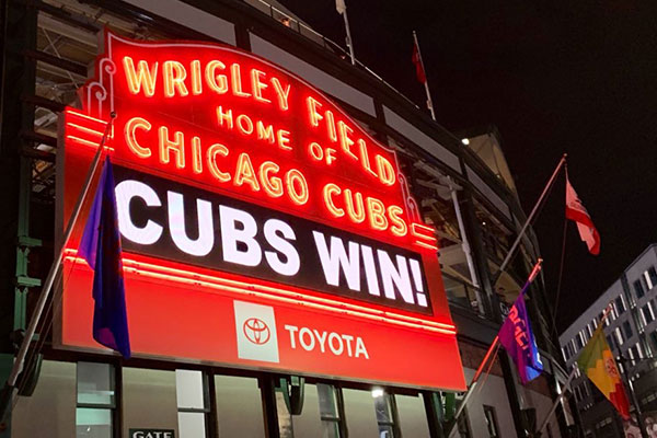 Cubs Marquee reads - Cubs Win on April 24