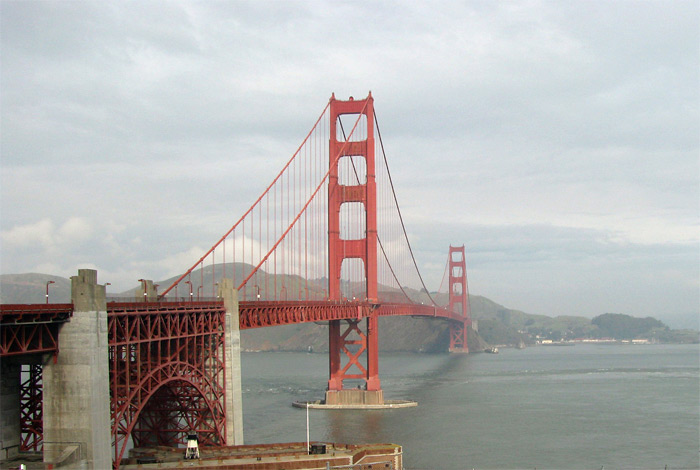 Golden Gate Bridge in morning