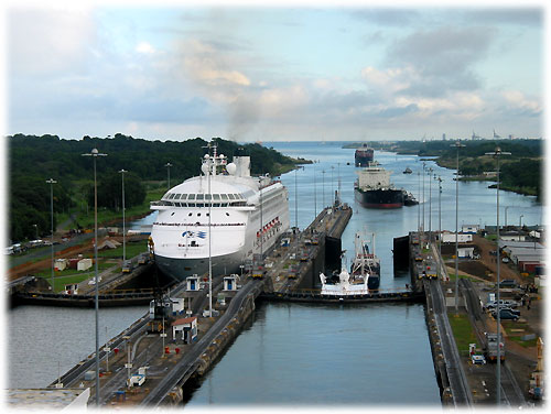 Ships entering locks on November 13