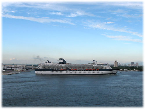 Cruise ship exiting port