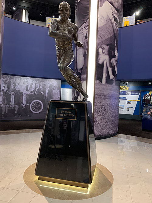 Jim Thorpe Statue