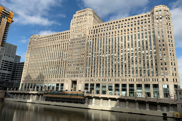 Merchandise Mart view from the Riverwalk