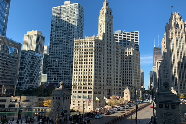 Michigan Avenue Bridge in front of Wrigley Buildin