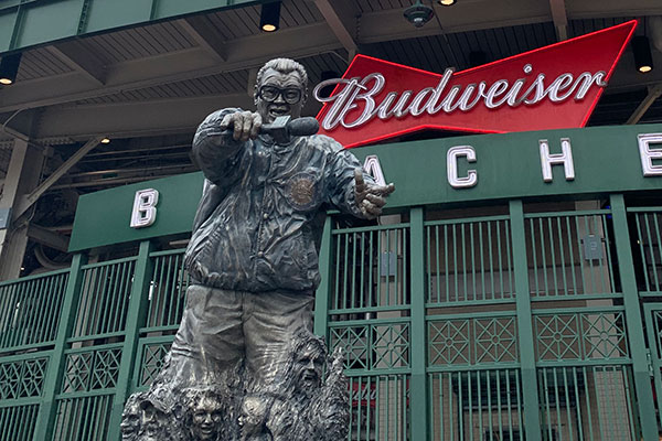 Harry Caray statue