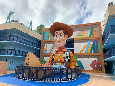 Woody statue