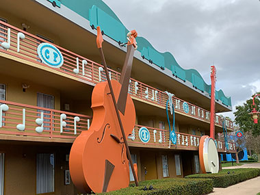 Statues of musical instruments