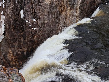 Yellowstone National Park atop Lower Falls
