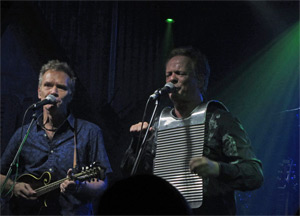 The Elders and Moxie Strings Live at 5th on Tealing - October 18, 2016