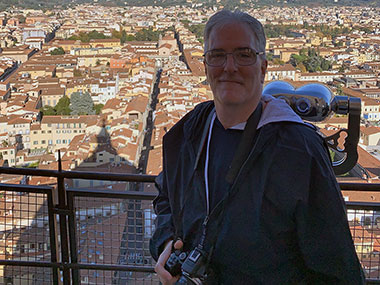 Pat with shadow of dome in background