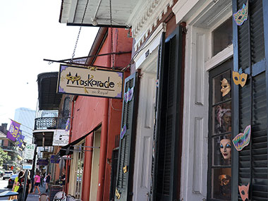 Maskarade on Royal