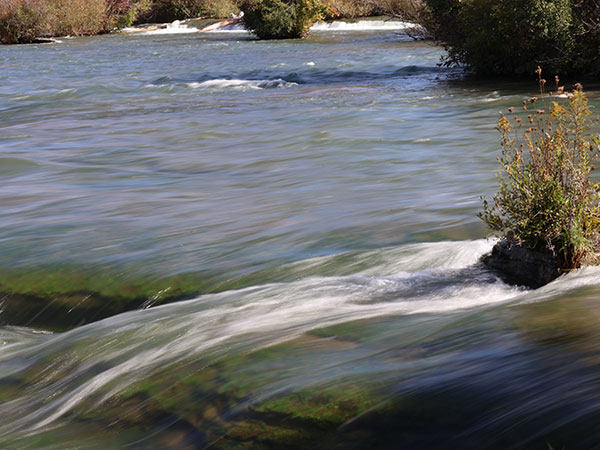 Niagara River flowing
