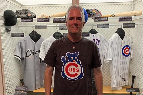 Pat in front of Chicag team lockers