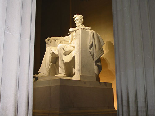 Lincoln Memorial at night