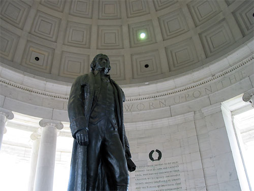 Thomas Jefferson statue